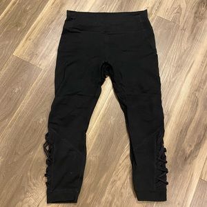 Fabletics PowerHold Capri leggings